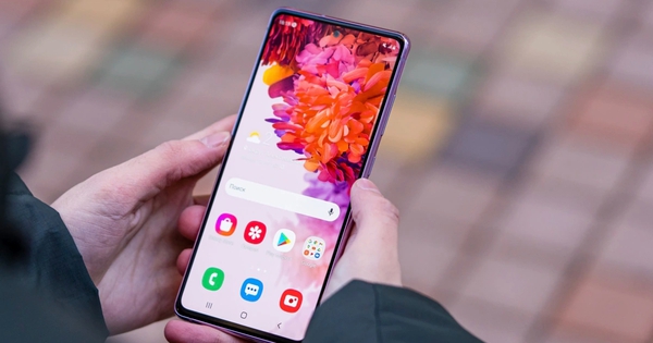 Tin buồn cho người dùng 5 mẫu điện thoại Samsung quen thuộc