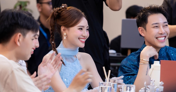 Vbiz hiện tại không ai có nụ cười đẹp hơn thế này: Vừa hé môi đã thành huyền thoại, băng vạn năm cũng phải tan chảy