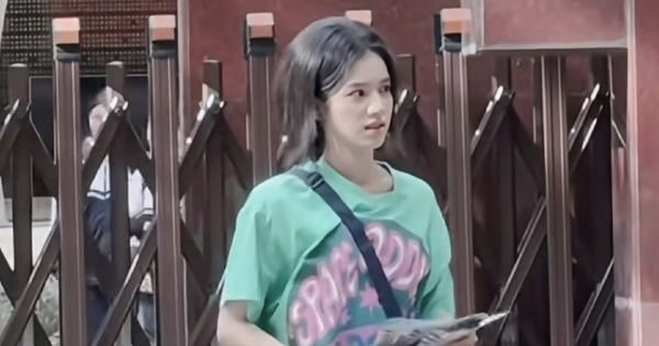 Đây chính là mỹ nhân mặc xấu nhất hiện tại, khán giả kêu gọi bỏ phim vì loạt váy áo thảm họa