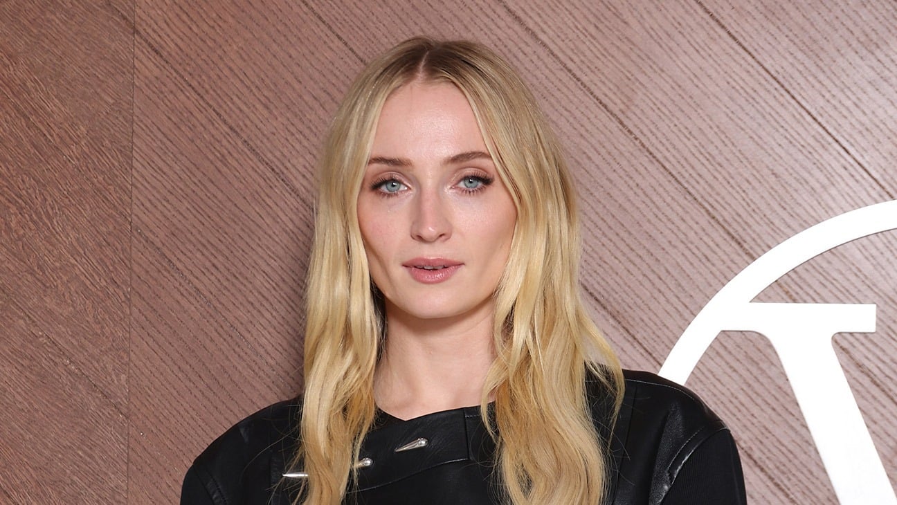 Amazon Công Bố Tạo Hình Lara Croft Trong Dự Án Phim Truyền Hình, Sophie Turner Thủ Vai Chính