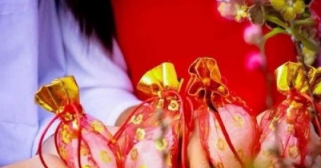 Đầu năm mua muối, cuối năm mua vôi - Tục xưa gửi gắm điều gì?