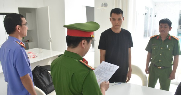 Triệt phá đường dây lừa đảo hơn 2.000 tỷ đồng, bắt và khám nhà 