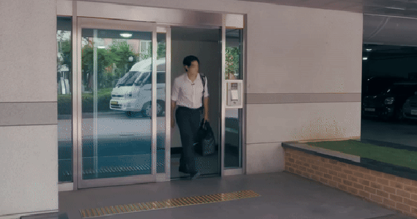 Nam diễn viên 1m86 cưới vợ và có 3 con từ lúc nào mà không ai hay biết
