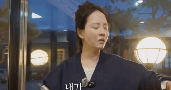 Thiên kim tiểu thư Song Ji Hyo mếu máo vì bị đuổi ra khỏi nhà