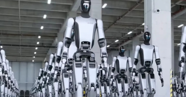 Trung Quốc áp đảo thị trường robot hình người