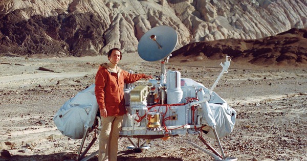 Nghiên cứu bị lãng quên của Carl Sagan: Trái Đất từng đón nhận 10.000 chuyến viếng thăm từ người ngoài hành tinh