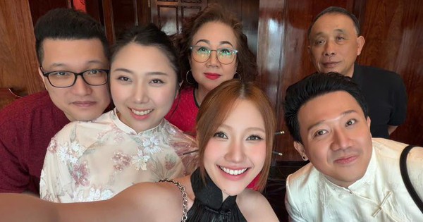 Hari Won vắng mặt trong bức ảnh chung của gia đình Trấn Thành