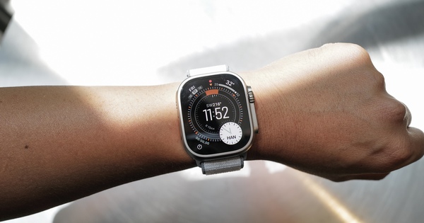 Mở hộp Apple Watch Ultra 3 Titan Tự Nhiên: Vẫn là “ngọn hải đăng” của smartwatch, nay còn bền bỉ và mạnh mẽ hơn