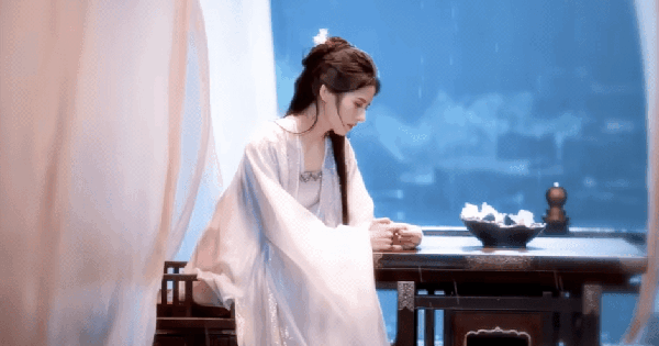 Ngàn vạn phong cảnh thế gian cũng lu mờ trước mỹ nhân này: Hội tụ tinh hoa cả showbiz, đẹp vậy sao giờ mới nổi vậy trời