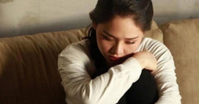 Ngoại tình suốt nhiều năm, người phụ nữ sốc vì chồng vẫn tin mình là người vợ tốt