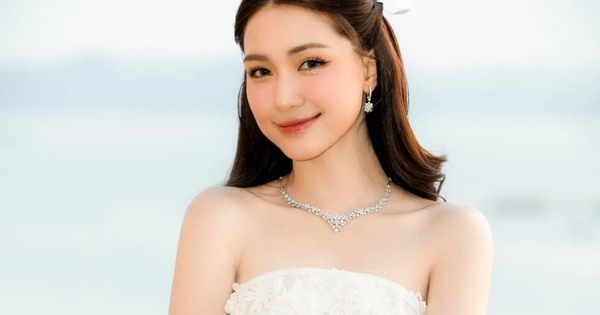 Hòa Minzy phản hồi về chuyện lên xe hoa