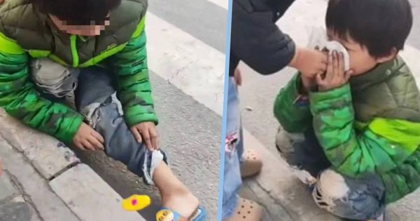 Bé gái Trung Quốc mang dép lê giữa trời lạnh 10 độ C, lom khom nhặt đồ ăn rơi giữa đường khiến dư luận xót xa