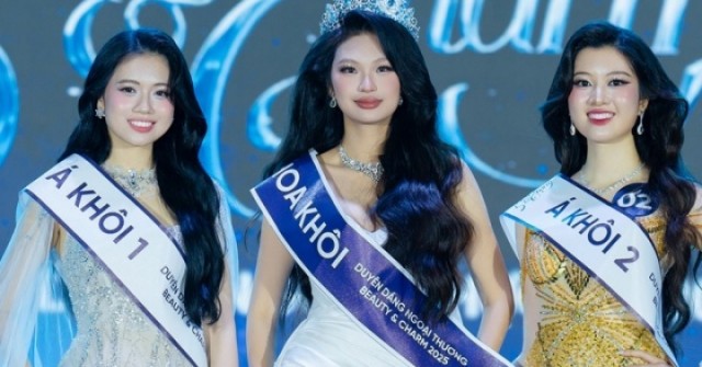 Nữ sinh đạt IELTS 7.5 giành ngôi hoa khôi Đại học Ngoại thương