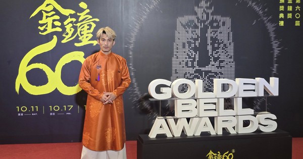 HOT: Lần đầu có diễn viên Việt Nam thắng Thị đế Kim Chung, mặc áo dài lên nhận giải trông oách vô cùng