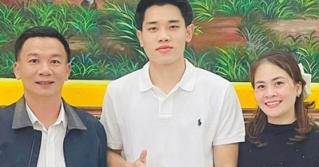 Đình Bắc về quê đón Tết muộn cùng gia đình
