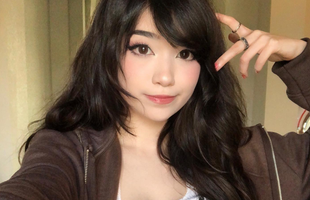 Nữ streamer 2 triệu người theo dõi, bất ngờ bị 