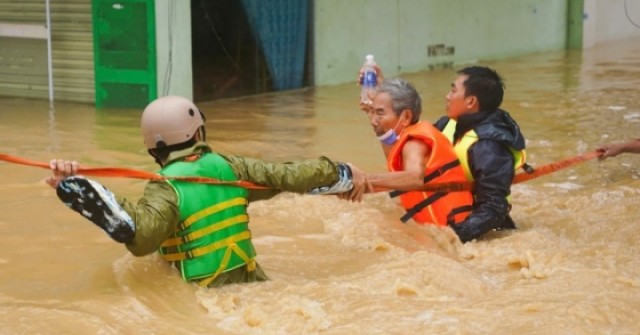 Bản đồ hỗ trợ người dân vùng lũ gửi tọa độ để xin nhận cứu trợ