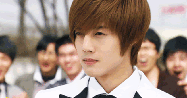 Kim Hyun Joong (Vườn Sao Băng) nhận cái kết bẽ bàng