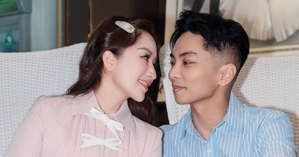 Khánh Thi: 