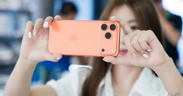 Thời kỳ hoàng kim của iPhone và Galaxy tiêu chuẩn đã tới