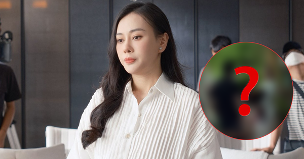 Người đàn ông bí ẩn cạnh Phương Oanh