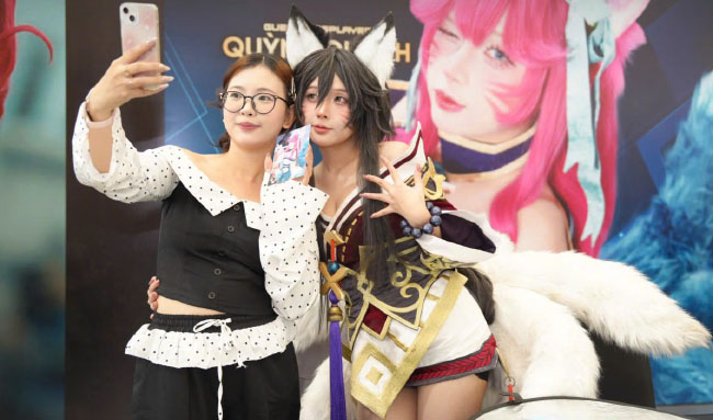 Điểm mặt dàn trai xinh gái đẹp tại sự kiện VPBank presents eSport Festival: Legends Unite
