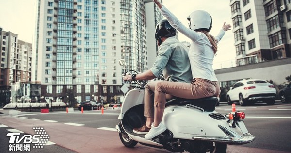 Phấn khích vì được chở hoa khôi sau xe máy, thanh niên lên cơn nhồi máu cơ tim suýt tử vong