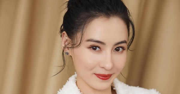 Trương Bá Chi cho nhân viên nghỉ nguyên lương 1 tháng