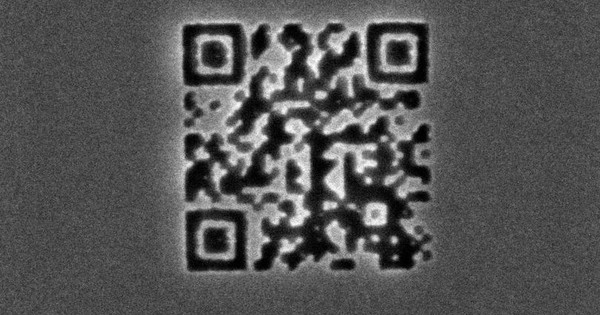 Mã QR nhỏ nhất thế giới: Chỉ 1,98 micromet vuông, bé hơn cả vi khuẩn và được Guinness công nhận