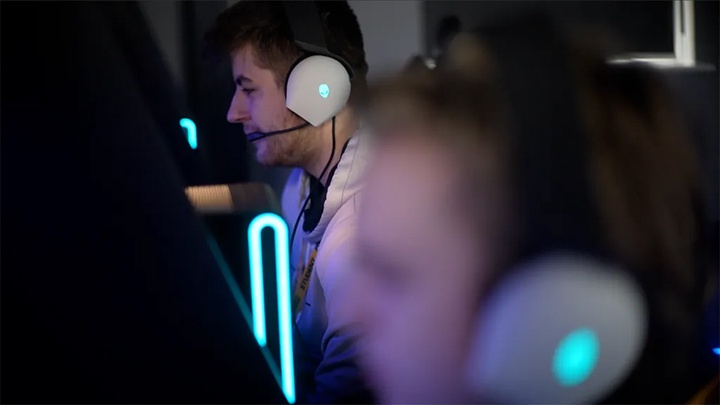 Tranh cãi quanh khoản đầu tư 1,6 triệu bảng cho ngành Esports đại học: Khi tầm nhìn dài hạn đối mặt áp lực ngắn hạn