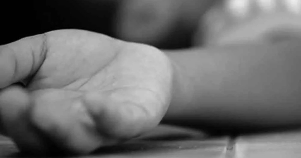 Bé gái tử vong trong xe ô tô khi bị bố mẹ bỏ quên