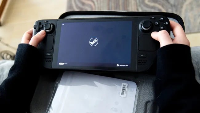 Valve Ngừng Sản Xuất Steam Deck LCD 256GB