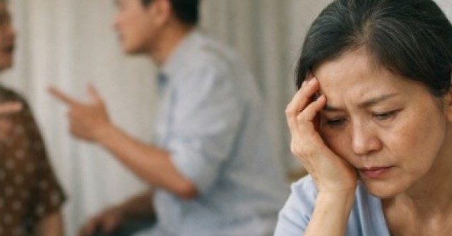 Tôi đã 4 lần sinh nở, 47 tuổi nhưng vẫn bị ép đẻ con trai