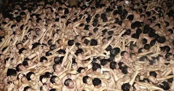 Xô đẩy tại “lễ hội khỏa thân” ở Nhật Bản khiến một số người nhập viện