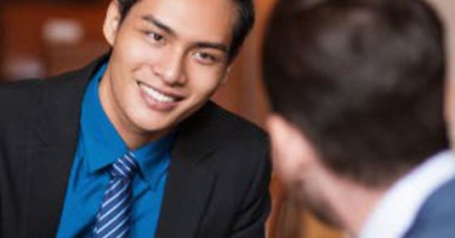 Người khôn ngoan thường giữ im lặng, người dại thường giữ cái tôi