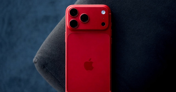 Hình ảnh hé lộ iPhone 18 Pro Max màu đỏ rượu vang