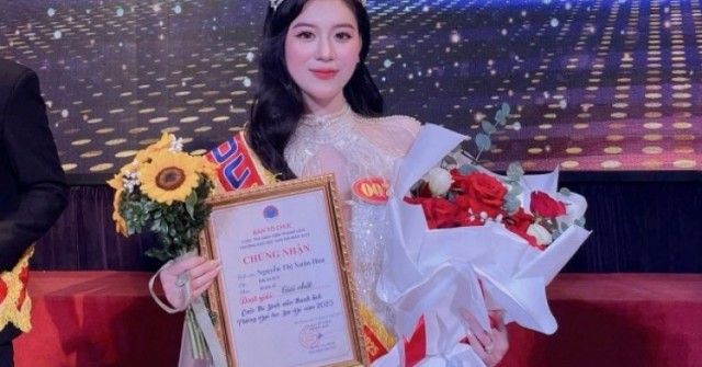 Nữ sinh ngành Kế toán xuất sắc giành giải Nhất Sinh viên Thanh lịch 2025