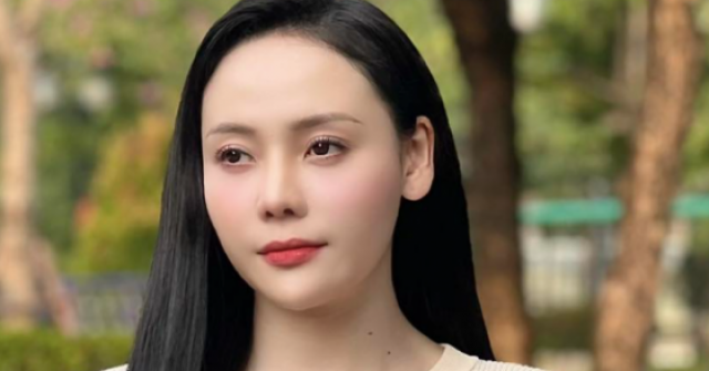 Nữ diễn viên đóng vai chủ tịch, 'người tình' màn ảnh của NSND Trung Anh gây sốt