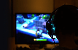 Game hot đến nỗi vừa ra đã xuất hiện hành vi mua bán code, đã vi phạm pháp luật lại còn công khai khoe mẽ thành tích