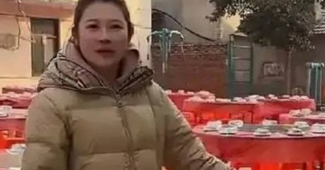 Bắt chước trào lưu mời cả làng đến ăn tiệc, cô gái nhận kết đắng, ế 100 mâm