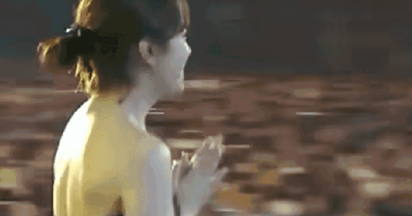 Mỹ nhân cười đẹp hơn nắng, khóc đẹp hơn mưa: Visual trời cao ưu ái, cả showbiz có đúng 1 người