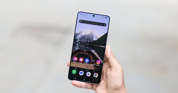 Mẫu điện thoại Samsung bất ngờ 