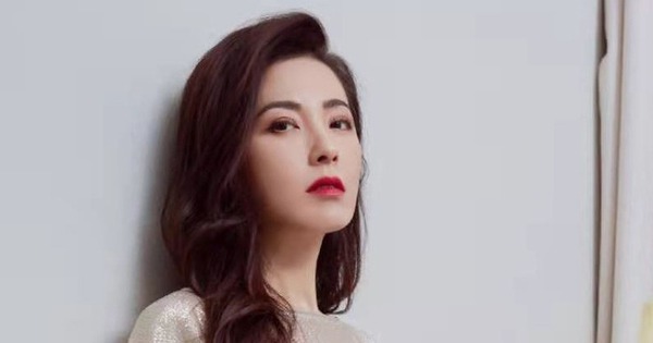 Không thể tin được mỹ nhân này đã 49 tuổi rồi, khí chất cao quý đúng chuẩn nhân vật trong tiểu thuyết