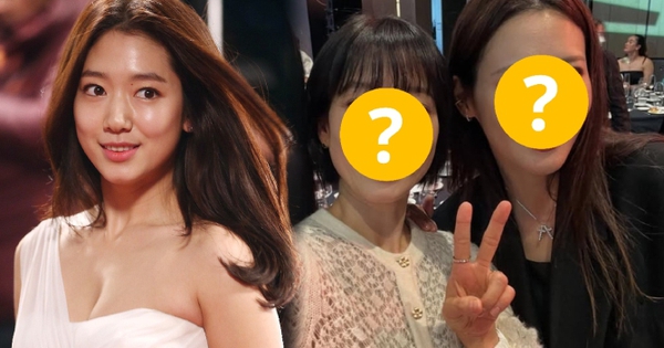 Park Shin Hye thân mật với Kim Soo Hyun tại sự kiện, nhưng nhan sắc sao thế này?