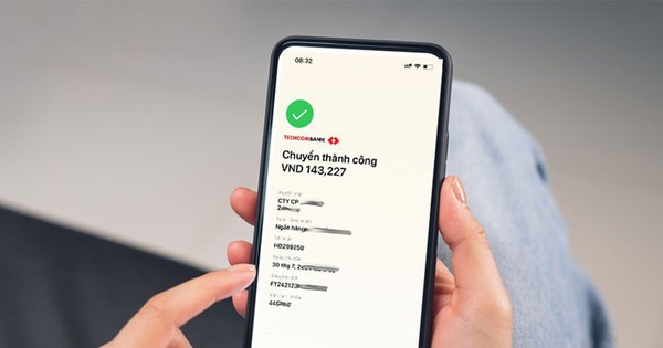 Người dùng Agribank, Techcombank, VPBank chú ý: Không nên chuyển tiền vào thời điểm này