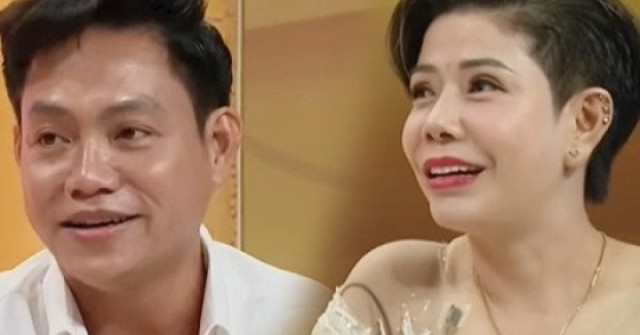 Người đàn ông giấu gia đình cưới vợ sinh con, bố mẹ 'giật mình' khi xem ảnh