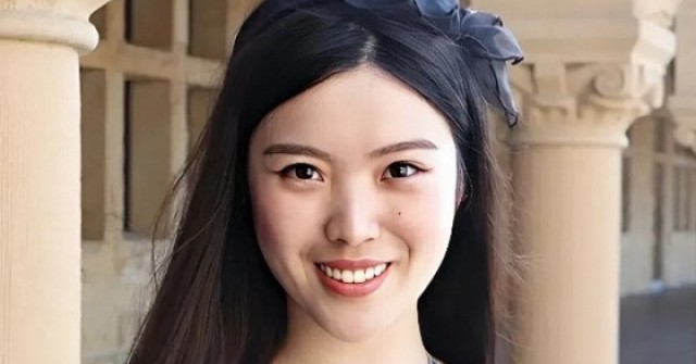 Bỏ học tiến sĩ Stanford, thiên tài toán học Carina Hong gây chấn động giới AI