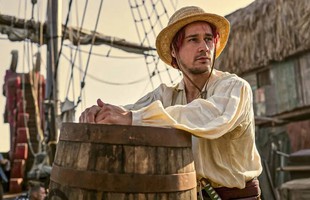 Fan dậy sóng vì tạo hình Benn Beckman và Lucky Roux trong One Piece live-action quá 