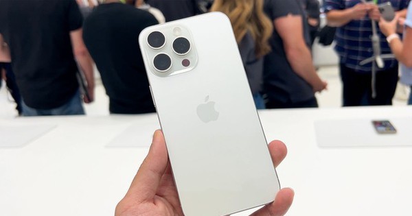 Chiếc iPhone cũ nên mua nhất năm 2026