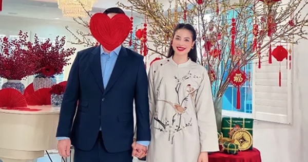 Gia đình để lộ tình trạng của Hoa hậu Phạm Hương ở Mỹ